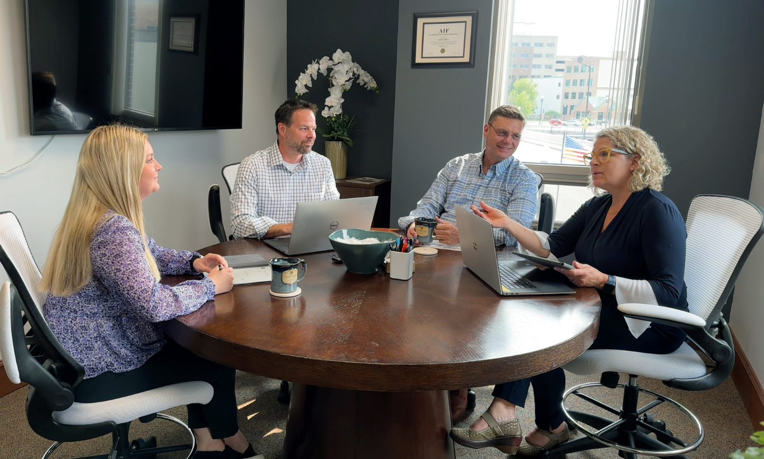 How Video Marketing Helps Advisors Build a High-Value, Low-Volume Client Base