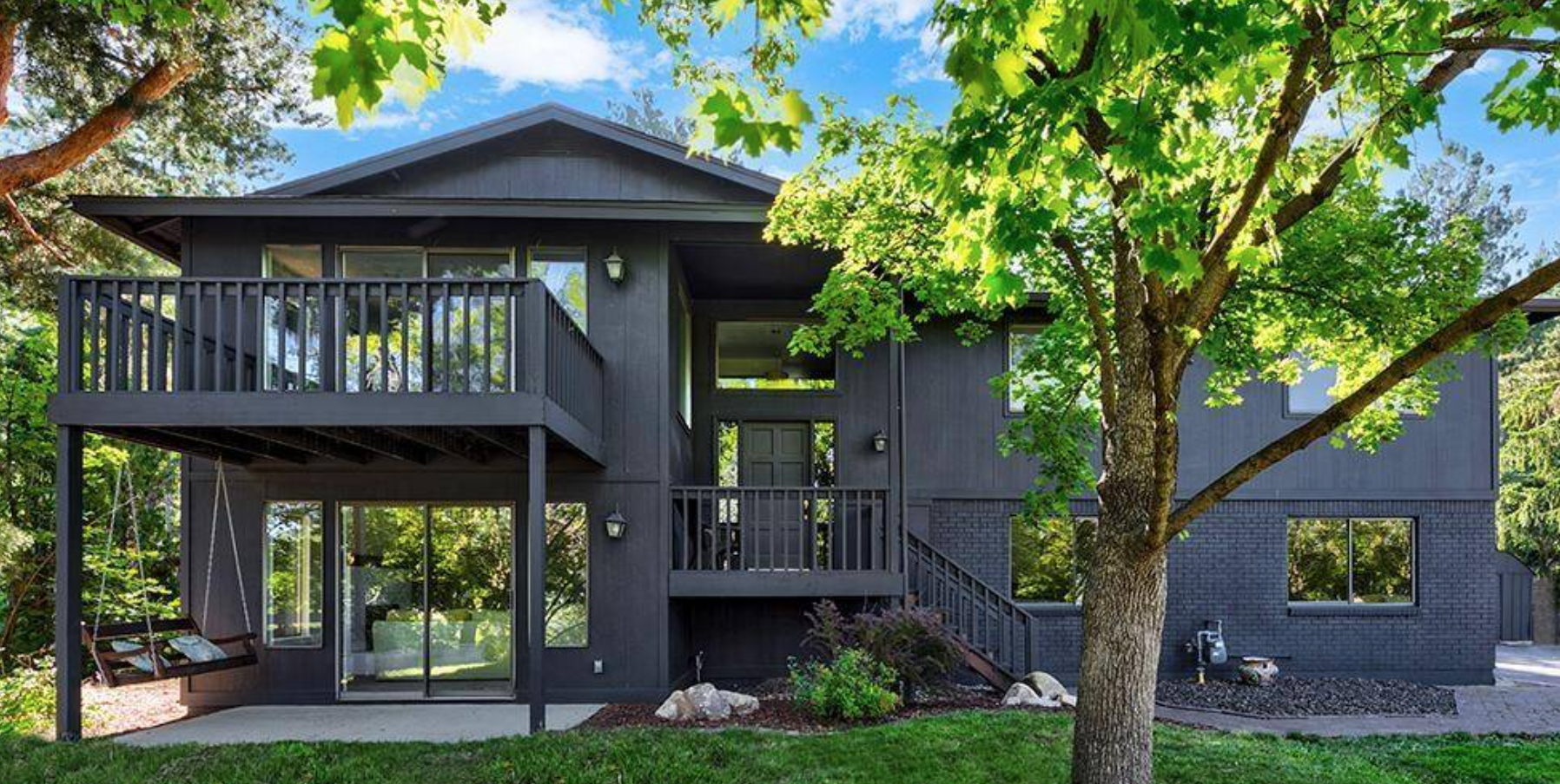 Is It Time for Your Aging Parent to Downsize from the Family Home?