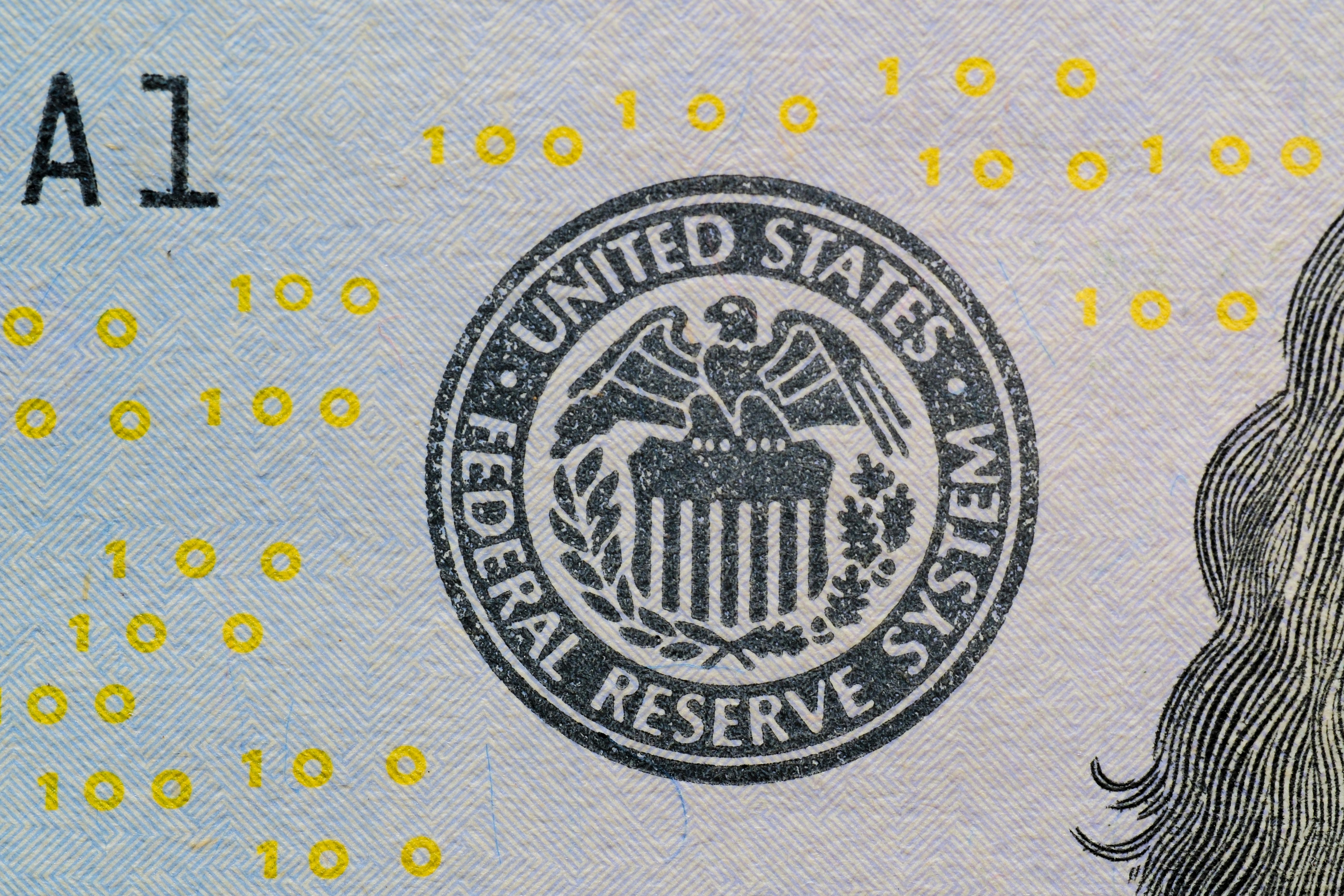 Powell Extends Stay While Warsh Previews Shake-up in Fed Strategy