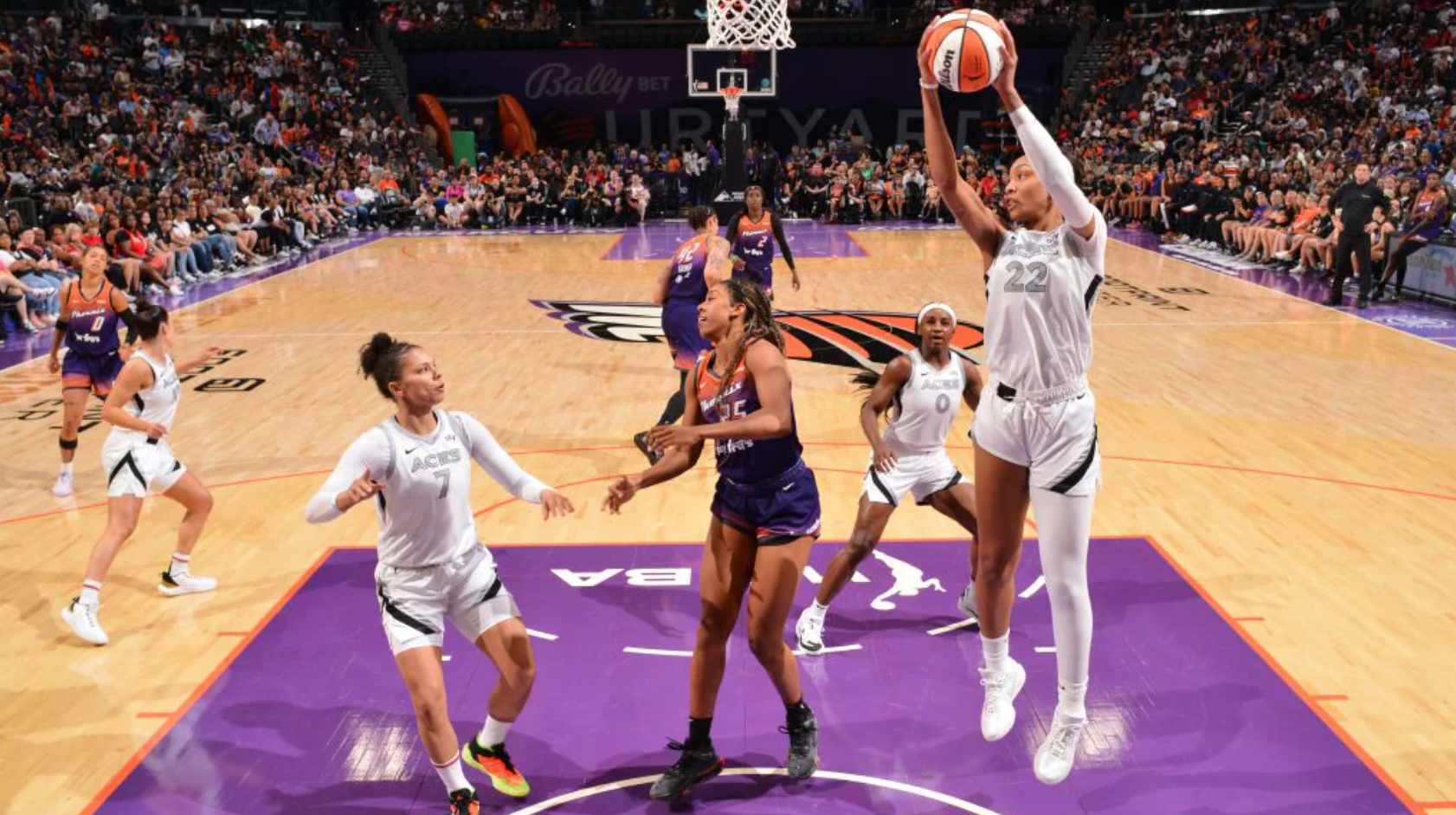 Women’s Sports Leagues Break Revenue Records: A Slam Dunk for Investors