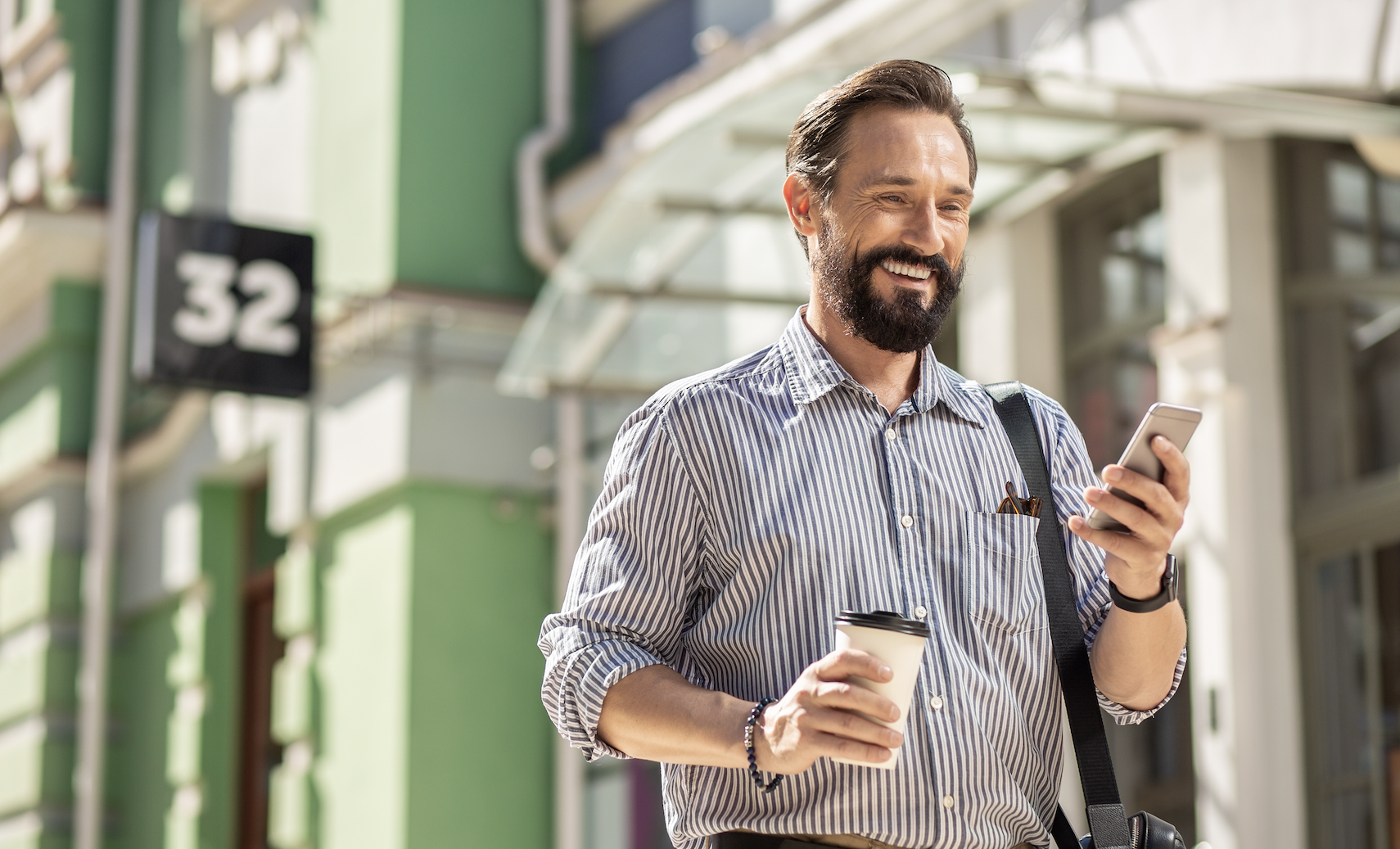 How To Make Prospects Choose You Before the First Meeting