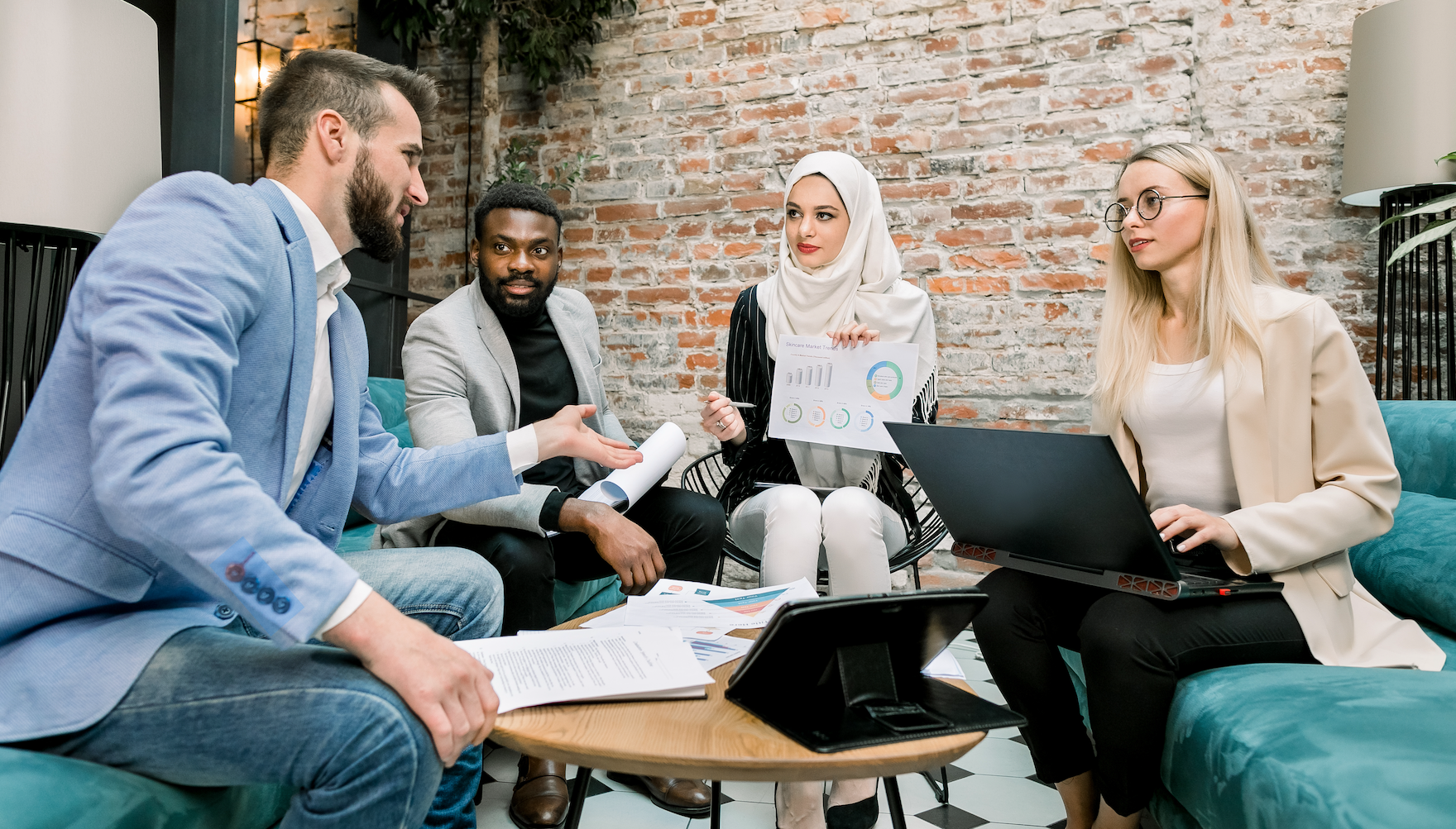 Mastering the Art of Simplifying Complex Financial Concepts