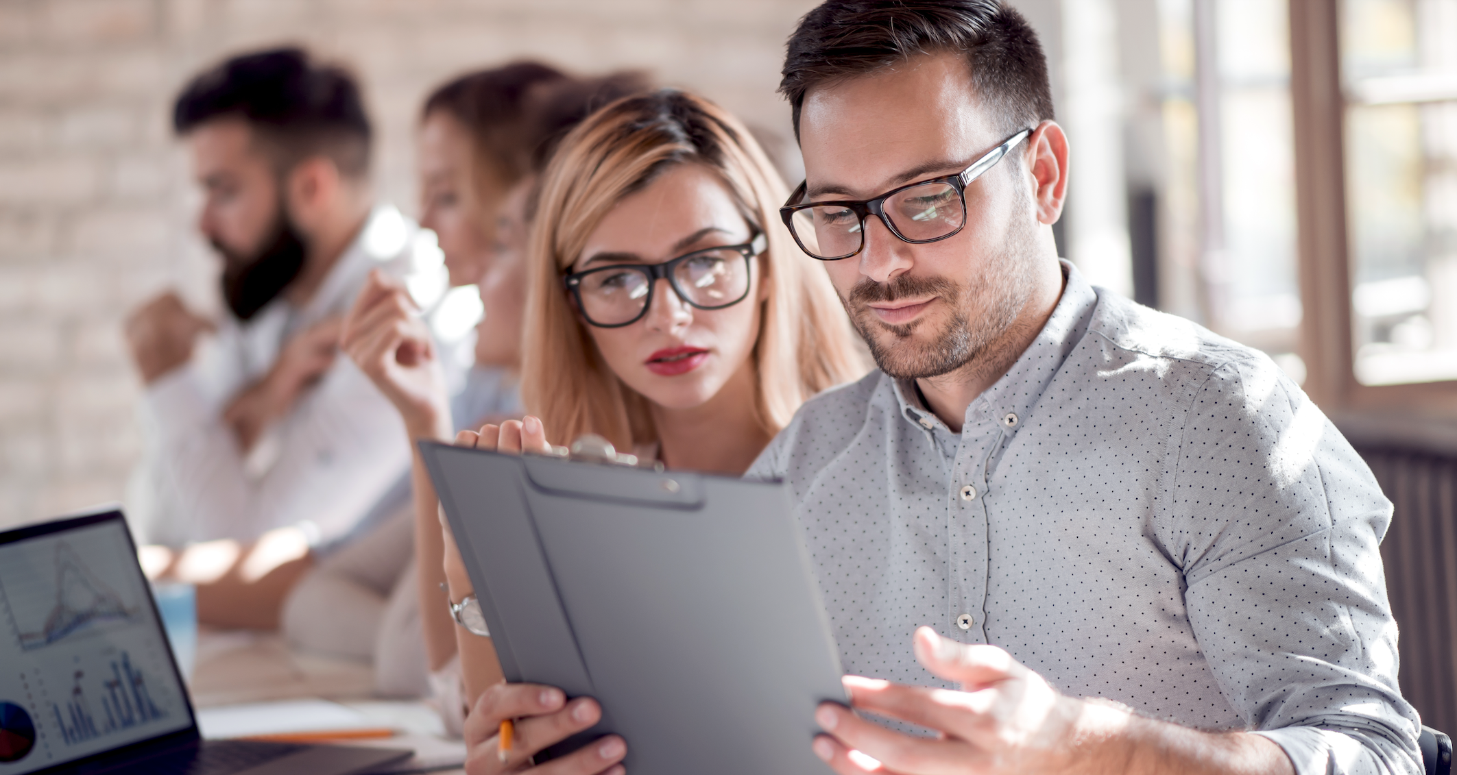 Stop Losing Deals: How to Revive Sales Talks and Build Unshakable Trust