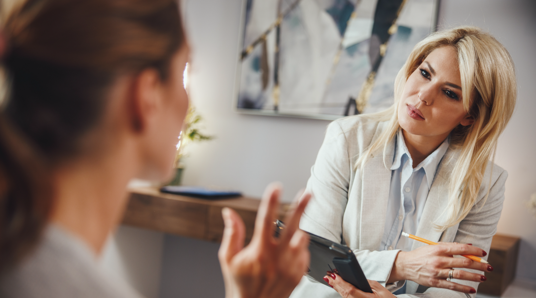 How to Stop Prospects From Hijacking Your Sales Pitch