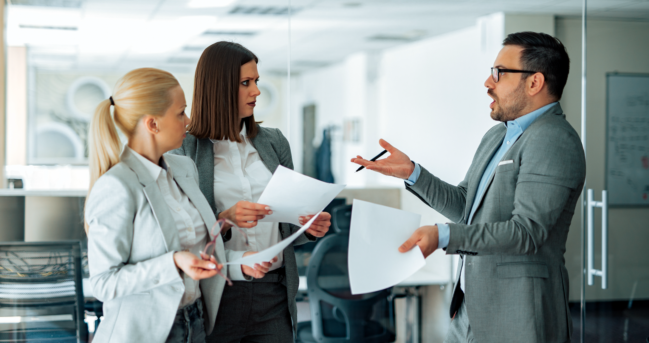 Caught off Guard in a Meeting? Here’s How Emotionally Intelligent Leaders Respond