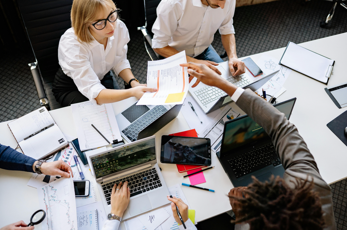 High-Growth Firms Don’t Spend More on Marketing—They Spend Smarter