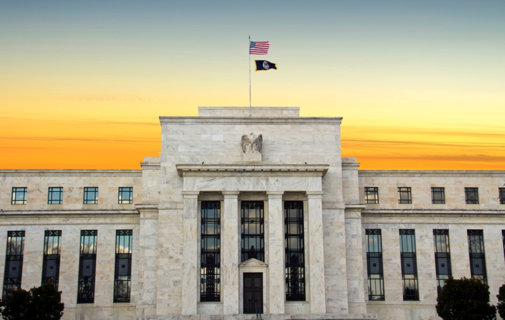 Hassett vs. Warsh: Why Rising Yields Forced Trump To Reopen the Fed Chair Race