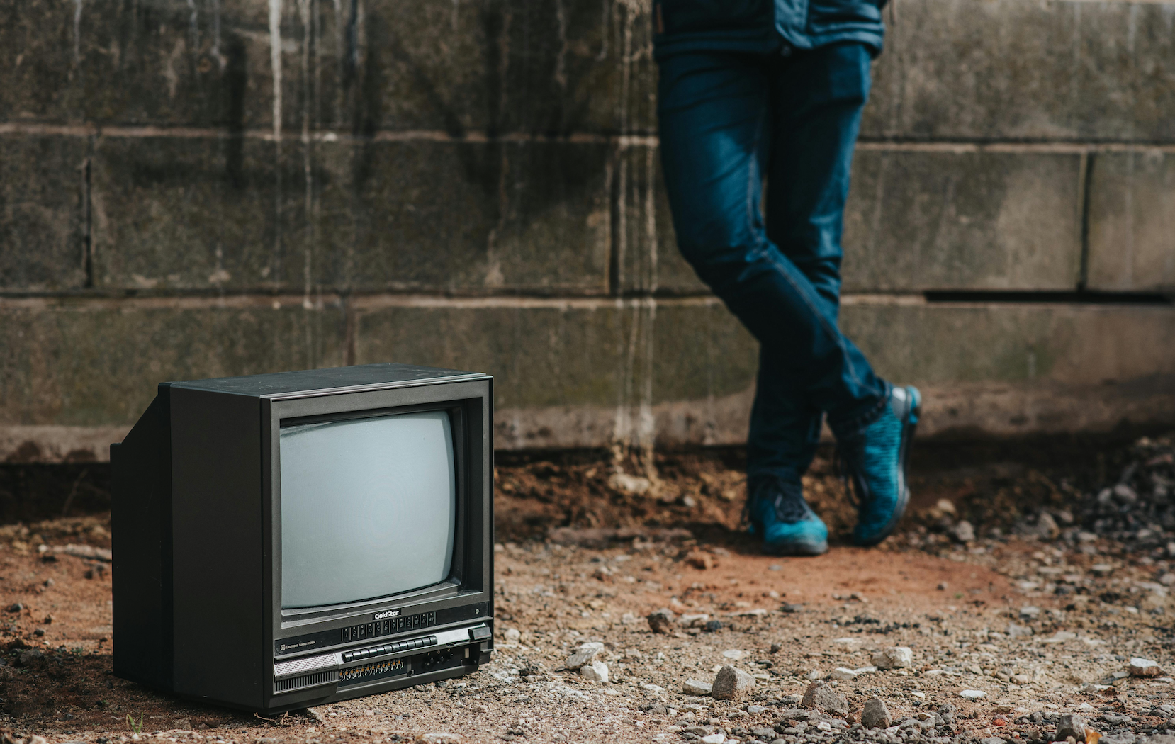 Advisors, Don’t Be Clingy With Antiquated Technology