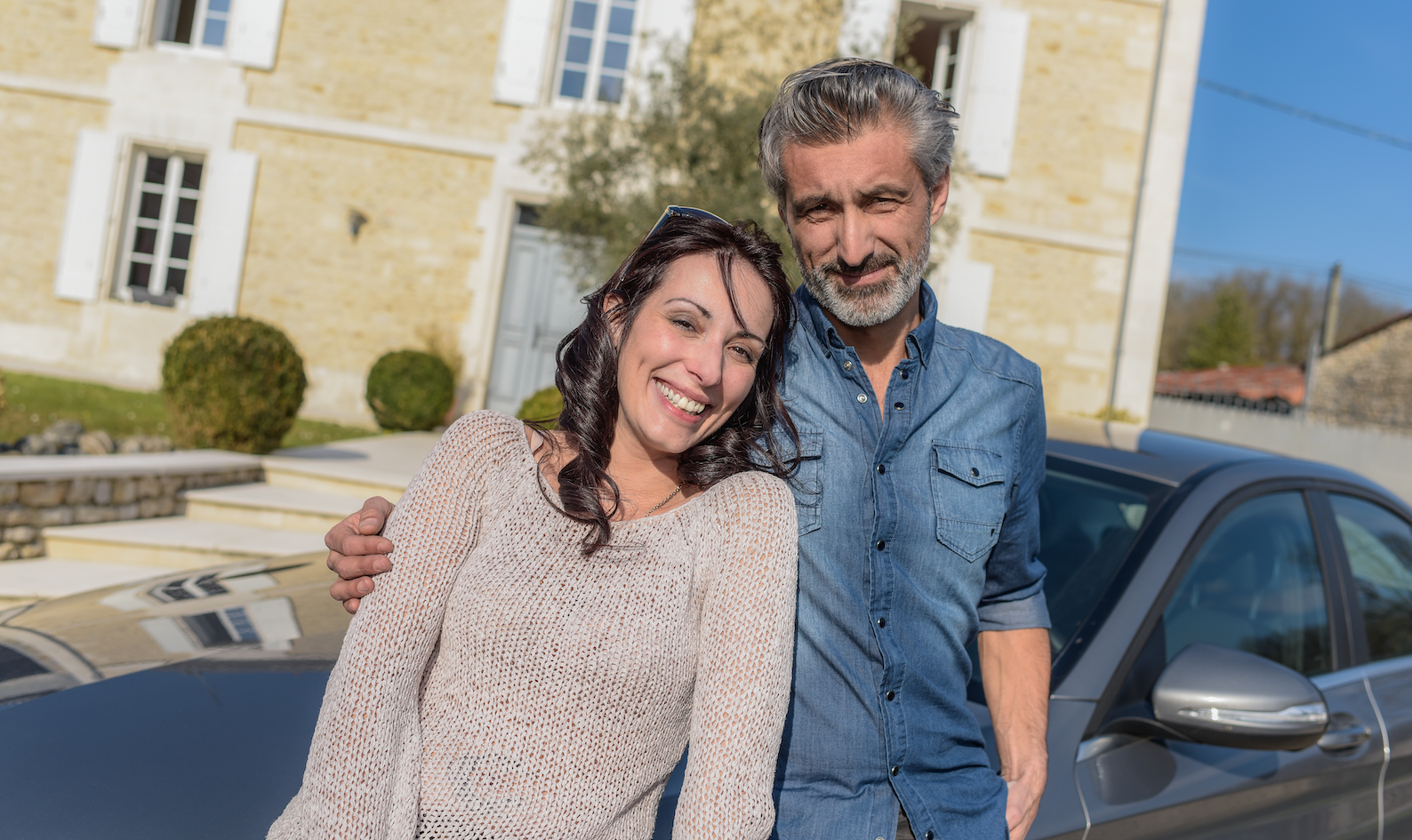 How a Couple Earning $500,000 Can Be Living Paycheck to Paycheck