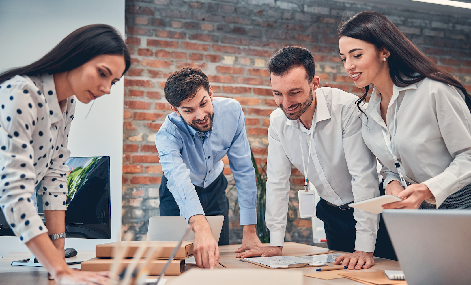 How Servant Leadership Bridges Generational Gaps in Today’s Teams