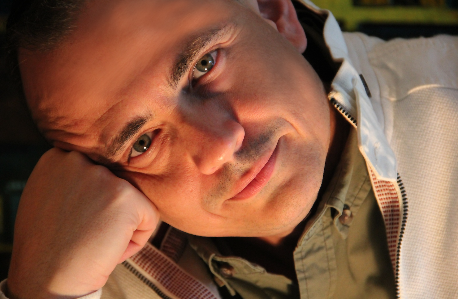 Think Like a Poet, Lead Like a CEO: The Power of Metaphors in Leadership