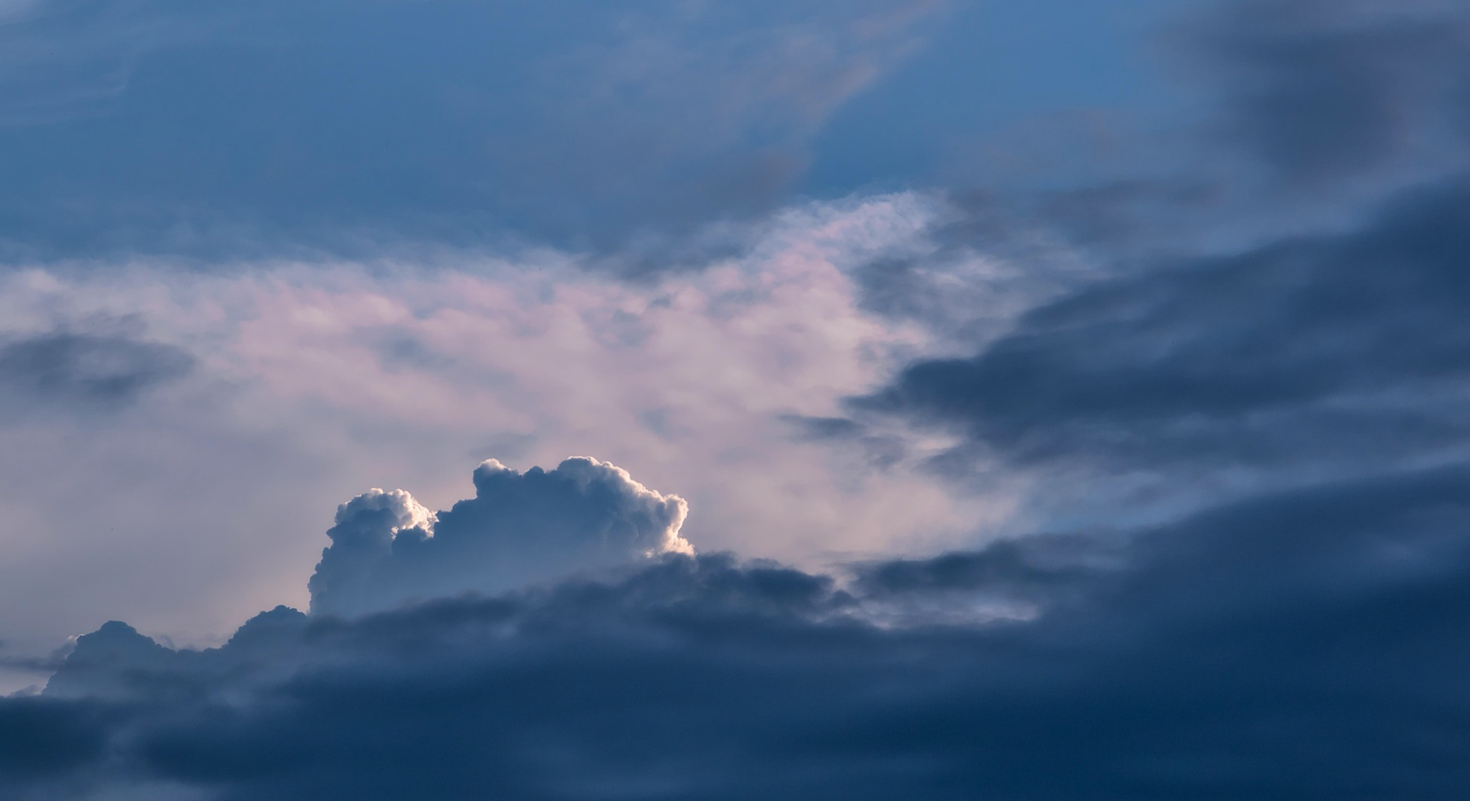 The Cloud Computing Revolution in Wealth Management: Key Players and Its Significance
