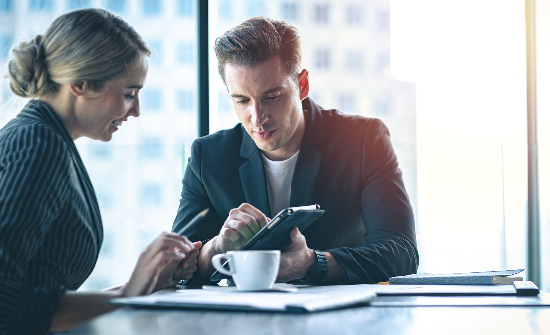Building Client Trust: 8 Essential Steps to Gain Confidence