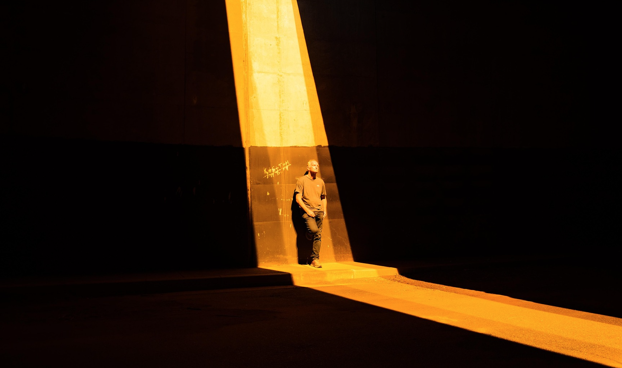 Is the Market Warning Us? Decoding the ‘Sell in May’ vs. ‘Dull Tape’ Dilemma