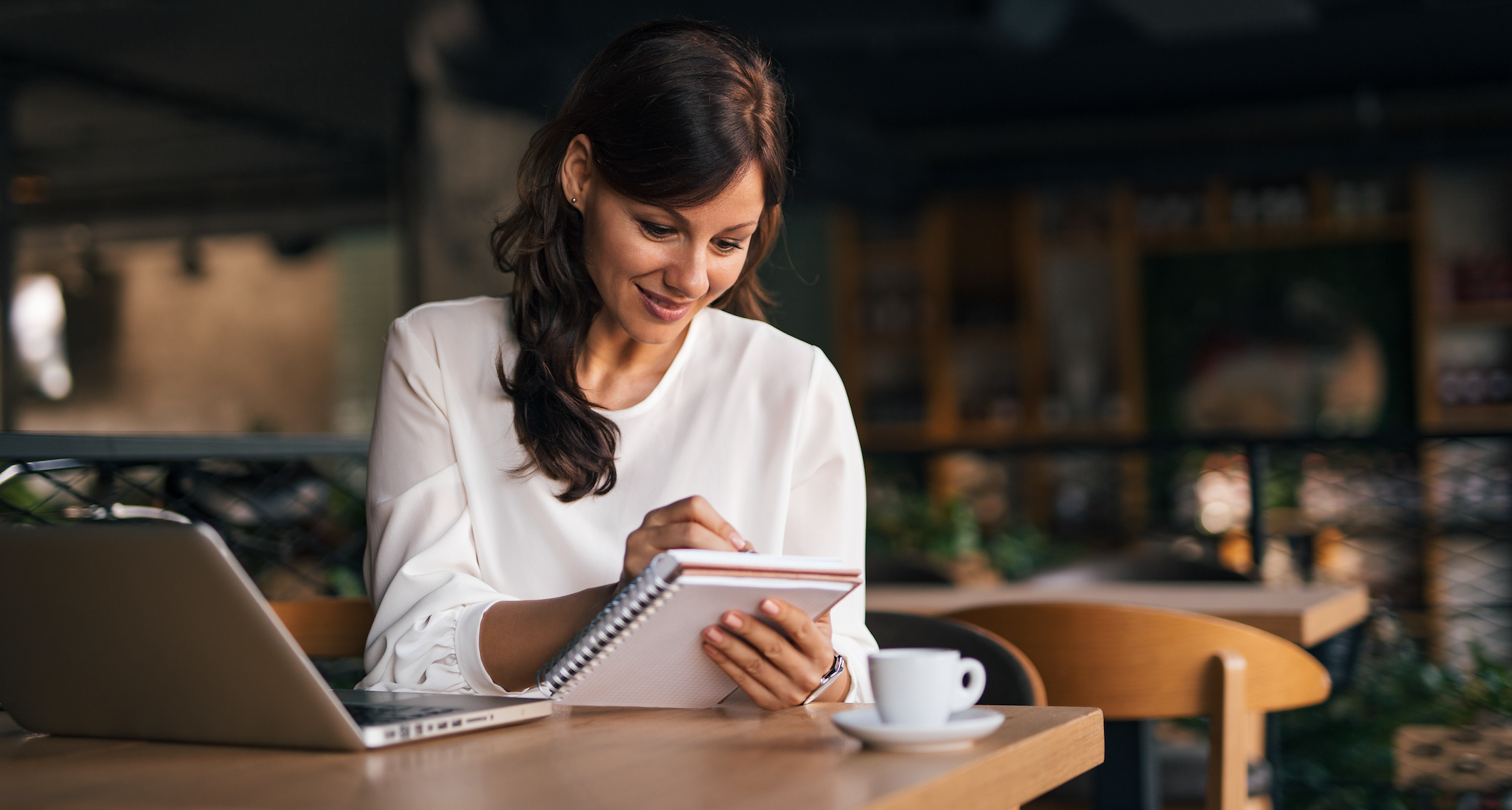 Good Advice Isn’t Enough Anymore: Why Advisors Must Learn To Sell—Especially to Women