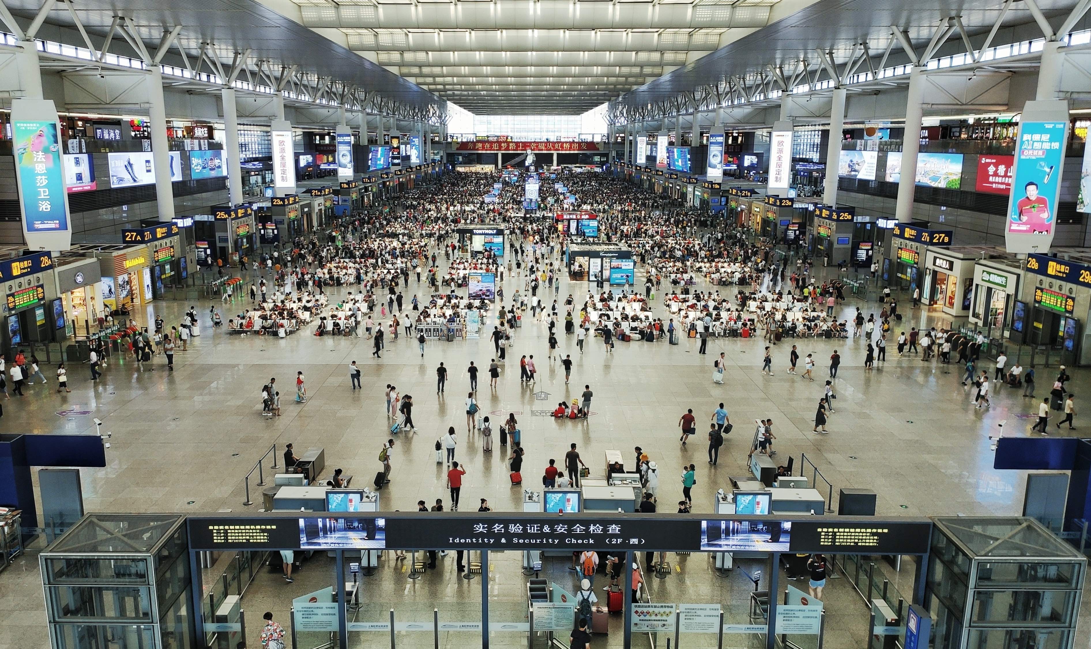 Explore the World's 10 Busiest Airports