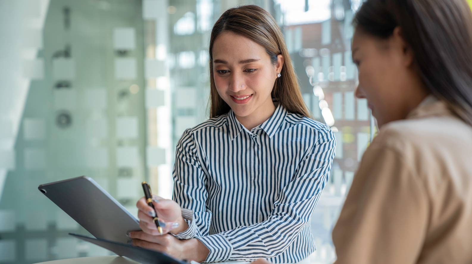 Position Yourself as the Clear Choice for Financial Advice