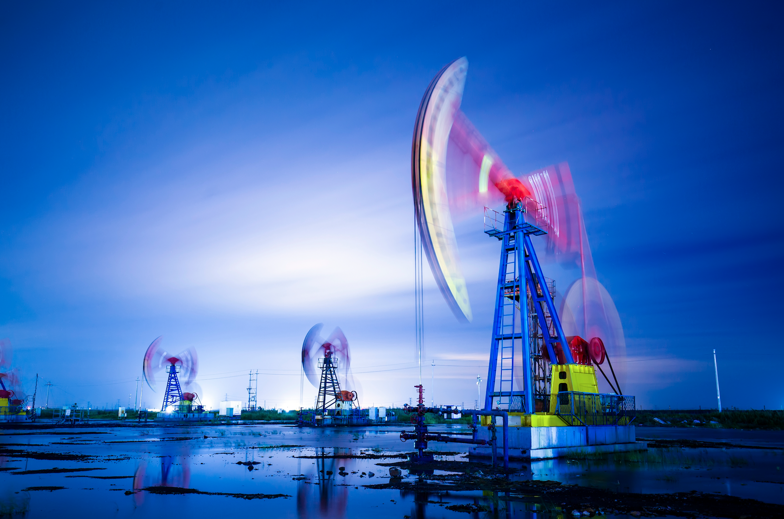 Is Oil Gearing Up for a Rally? Trade Talks Fuel Market Momentum