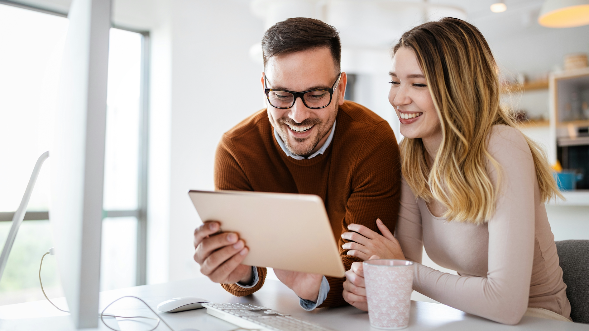 Love and Money: Building Financial Harmony in Early Marriage