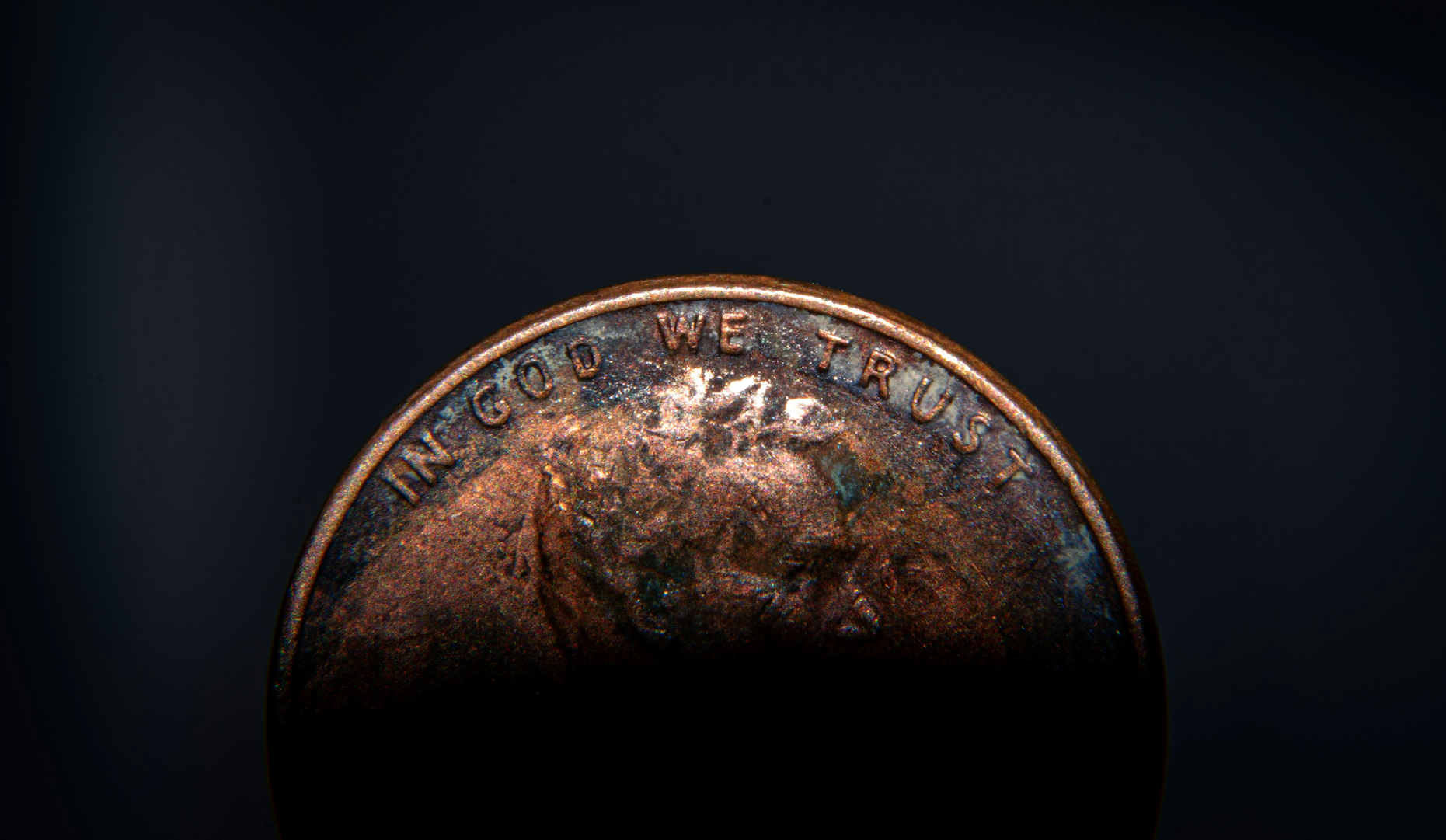 How a Declining US Dollar Could Reshape the Stock Market — And Your Portfolio