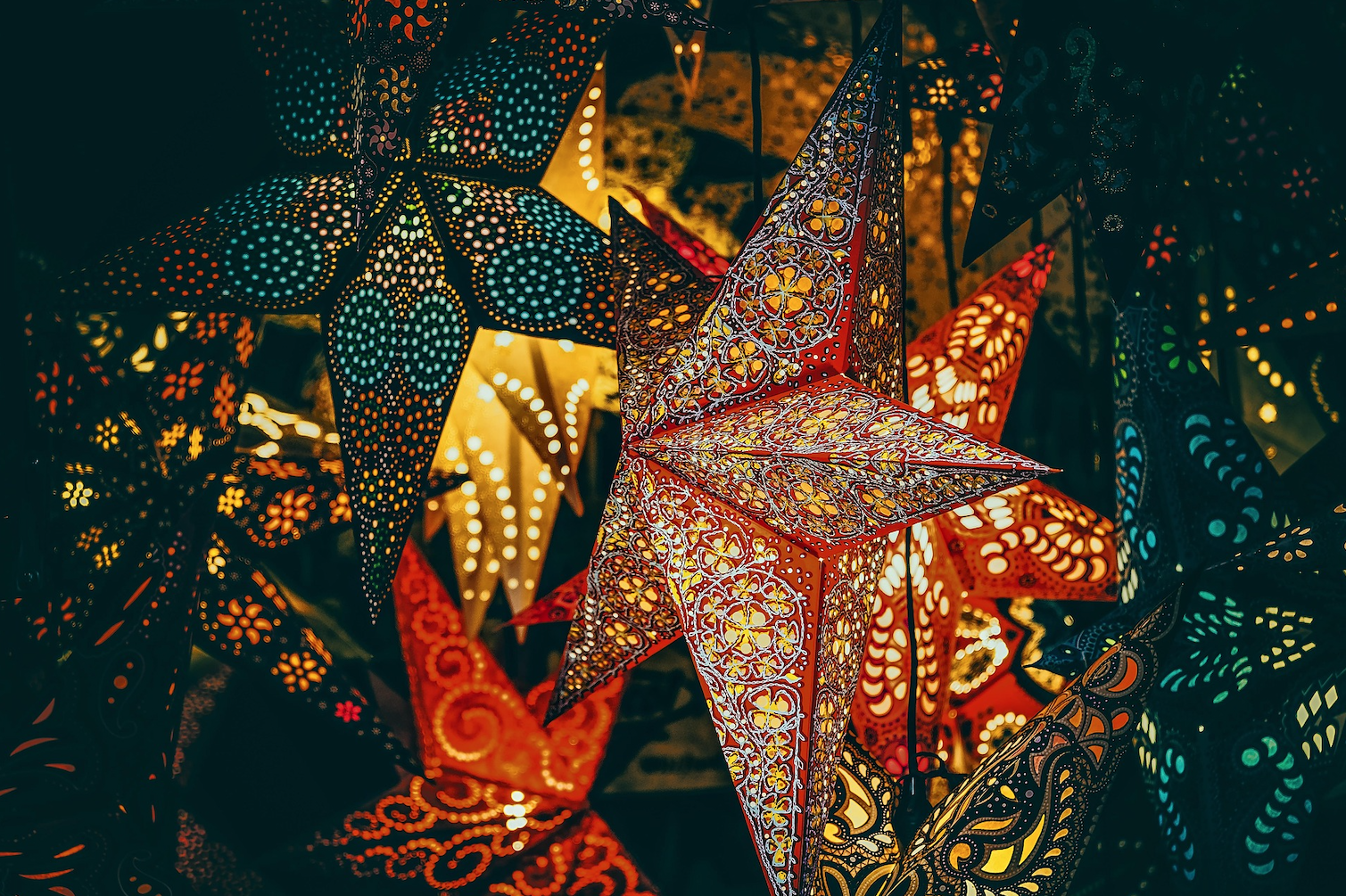 Stand Out or Fade Away: Proven Strategies to Differentiate Yourself