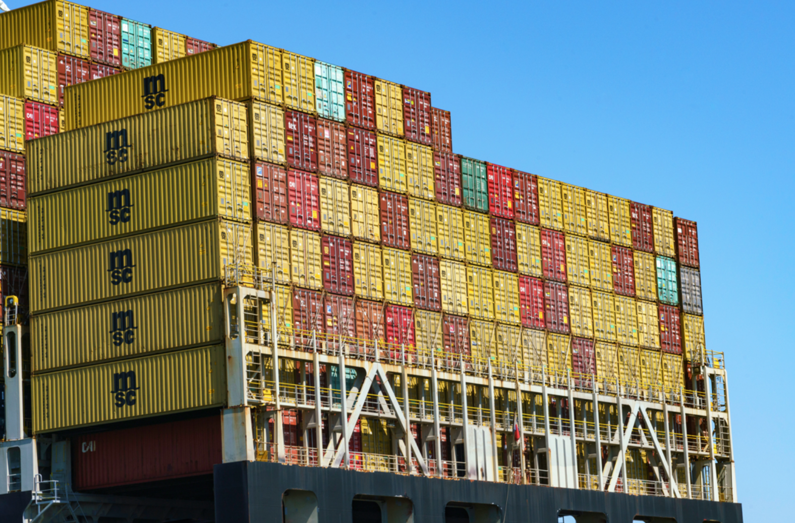 Stocks Shrug Off Tariff News: A Signal Hiding in Plain Sight