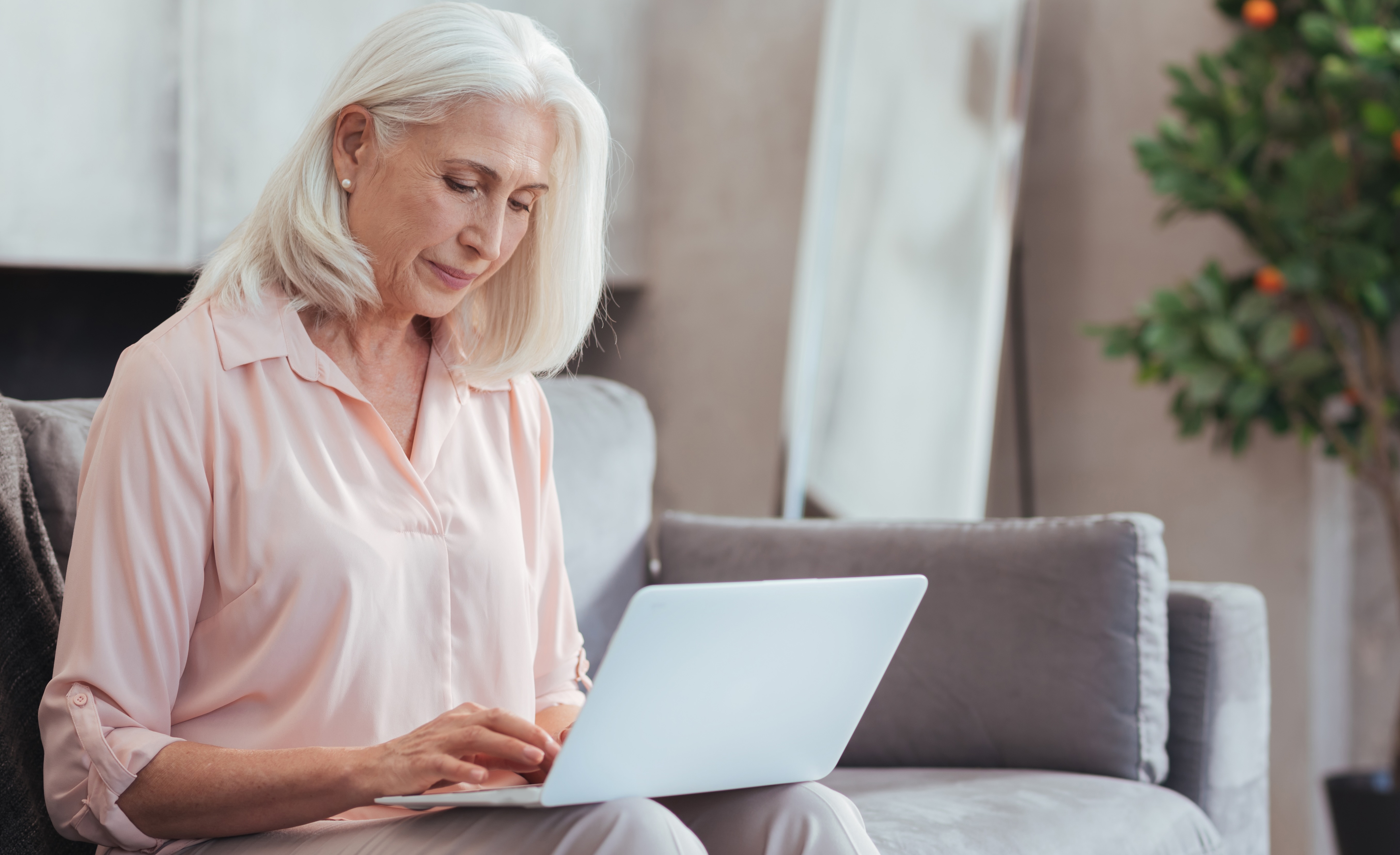 What Surviving Spouses Need To Know Before Making Financial Decisions