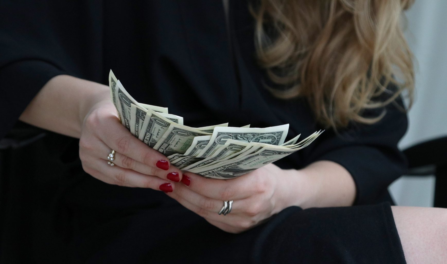 Five Reasons the Dollar’s Death Narrative Is Overstated