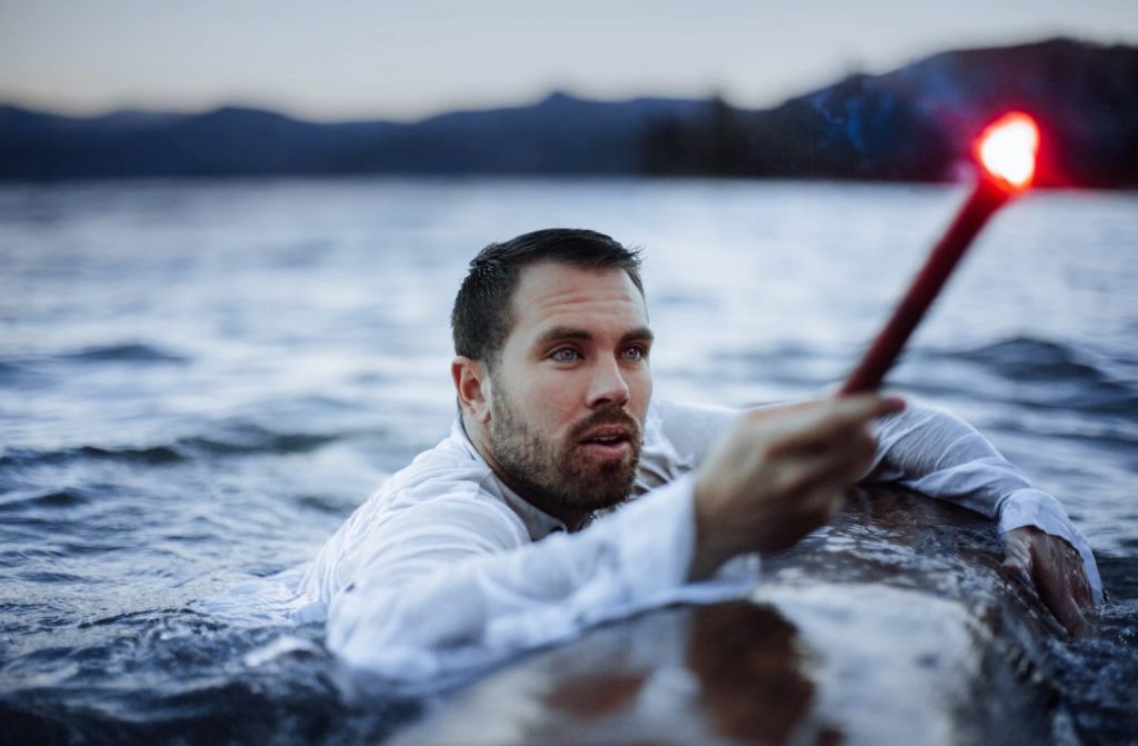 Should You Follow the Sink or Swim Mentality?