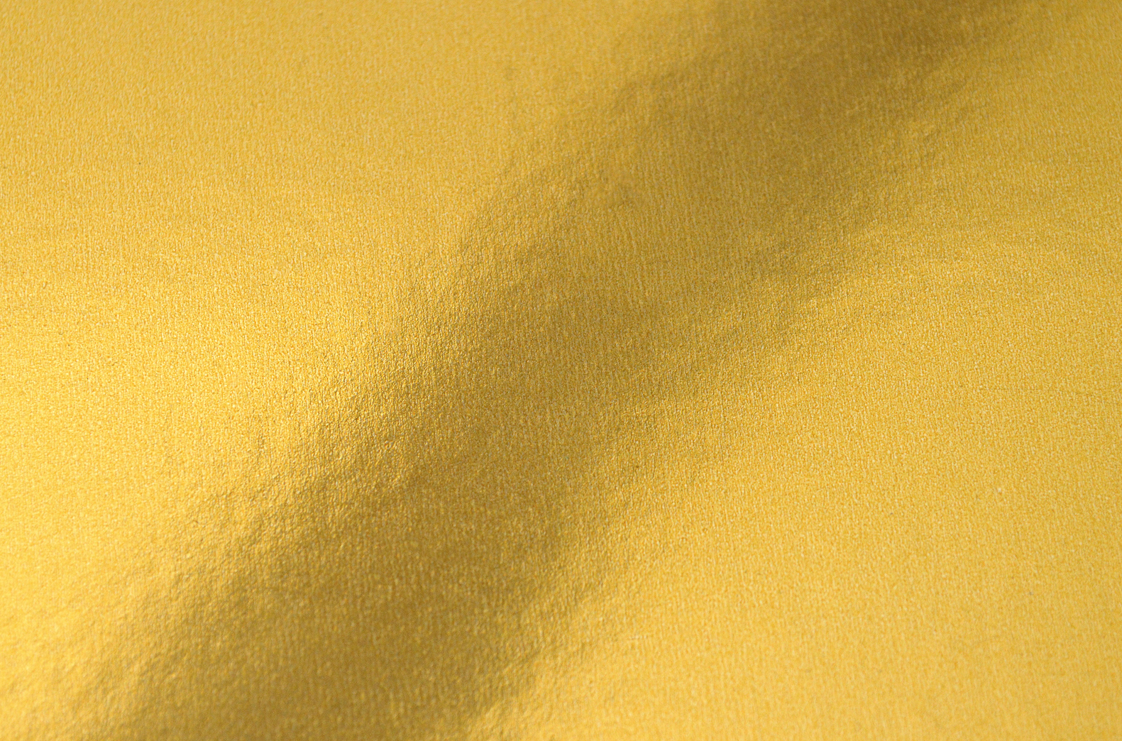 Why Analysts Say Gold Could Soar to $4,000 as the Dollar Wobbles