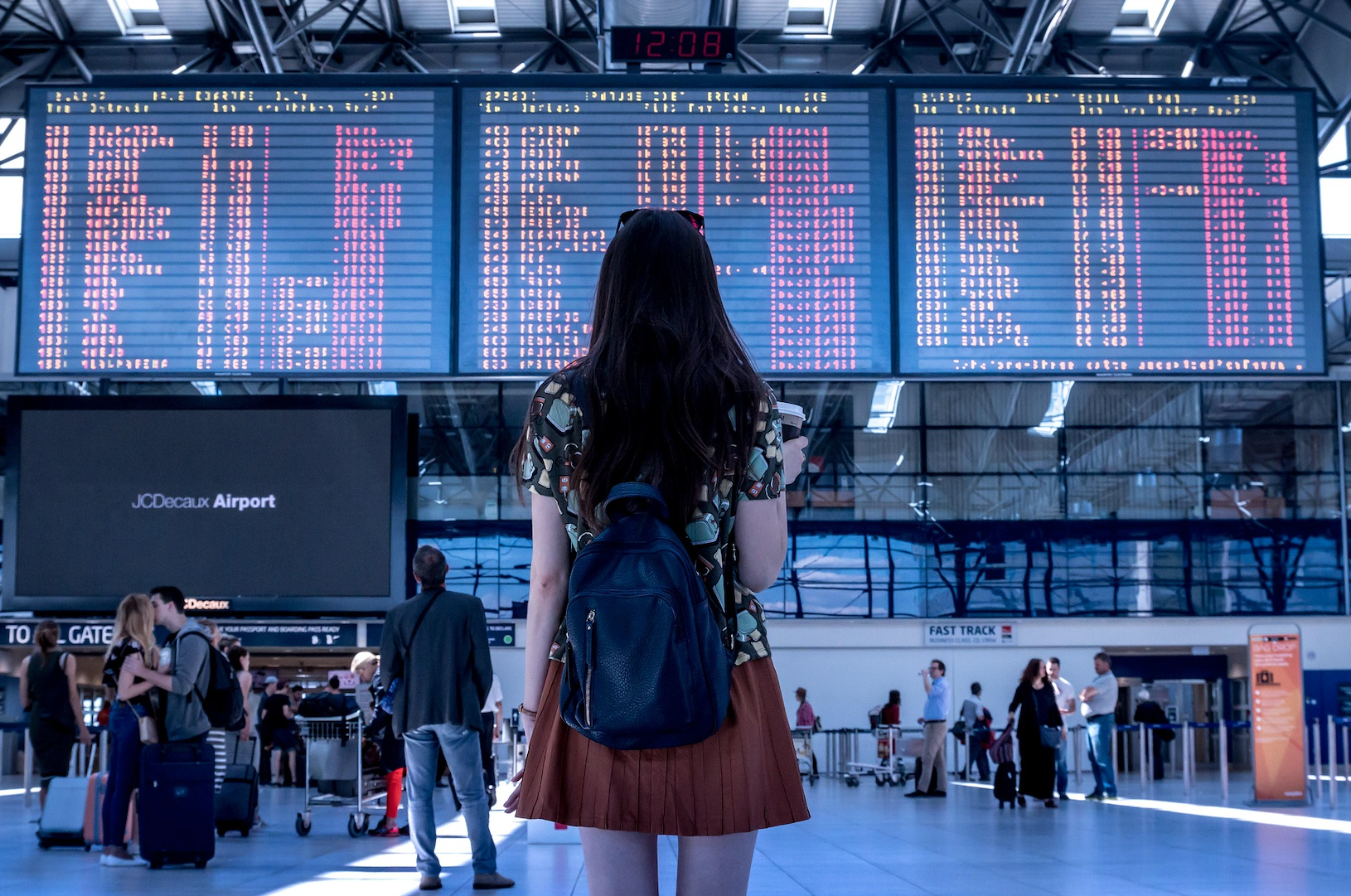 Record Memorial Day Travel Boom Reignites Investor Interest in Travel Stocks