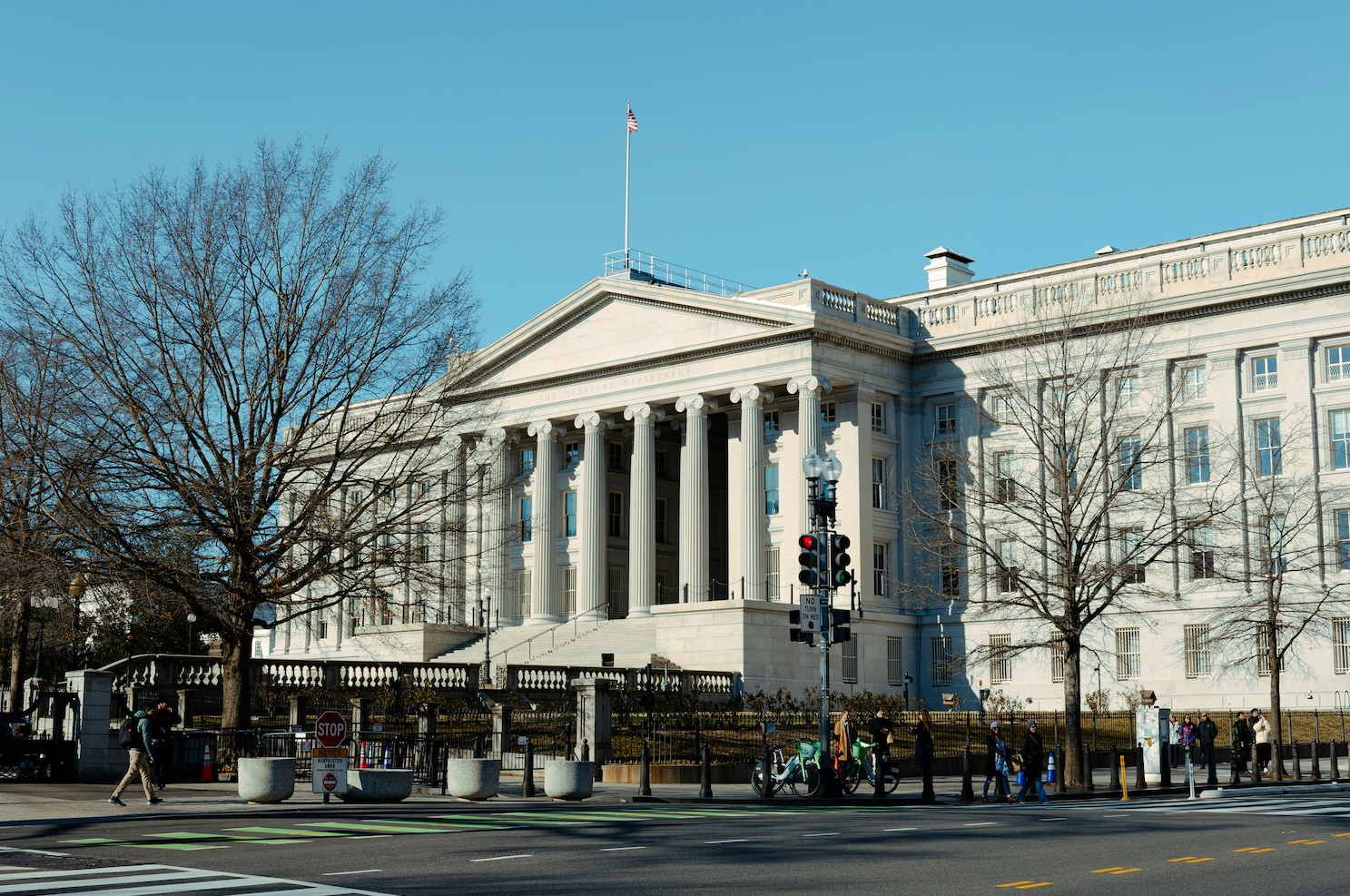 A Criminal Probe of the Fed? What the Investigation Signals for Markets and Trust