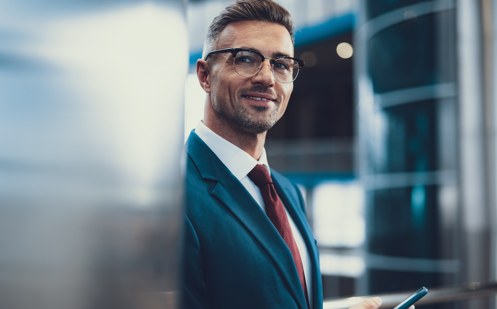 How To Be A More Effective Leader In 2025
