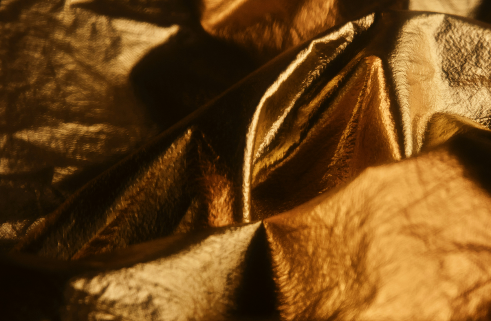Gold vs Cash Debate Gets New Twist as Money Supply Trends Shift