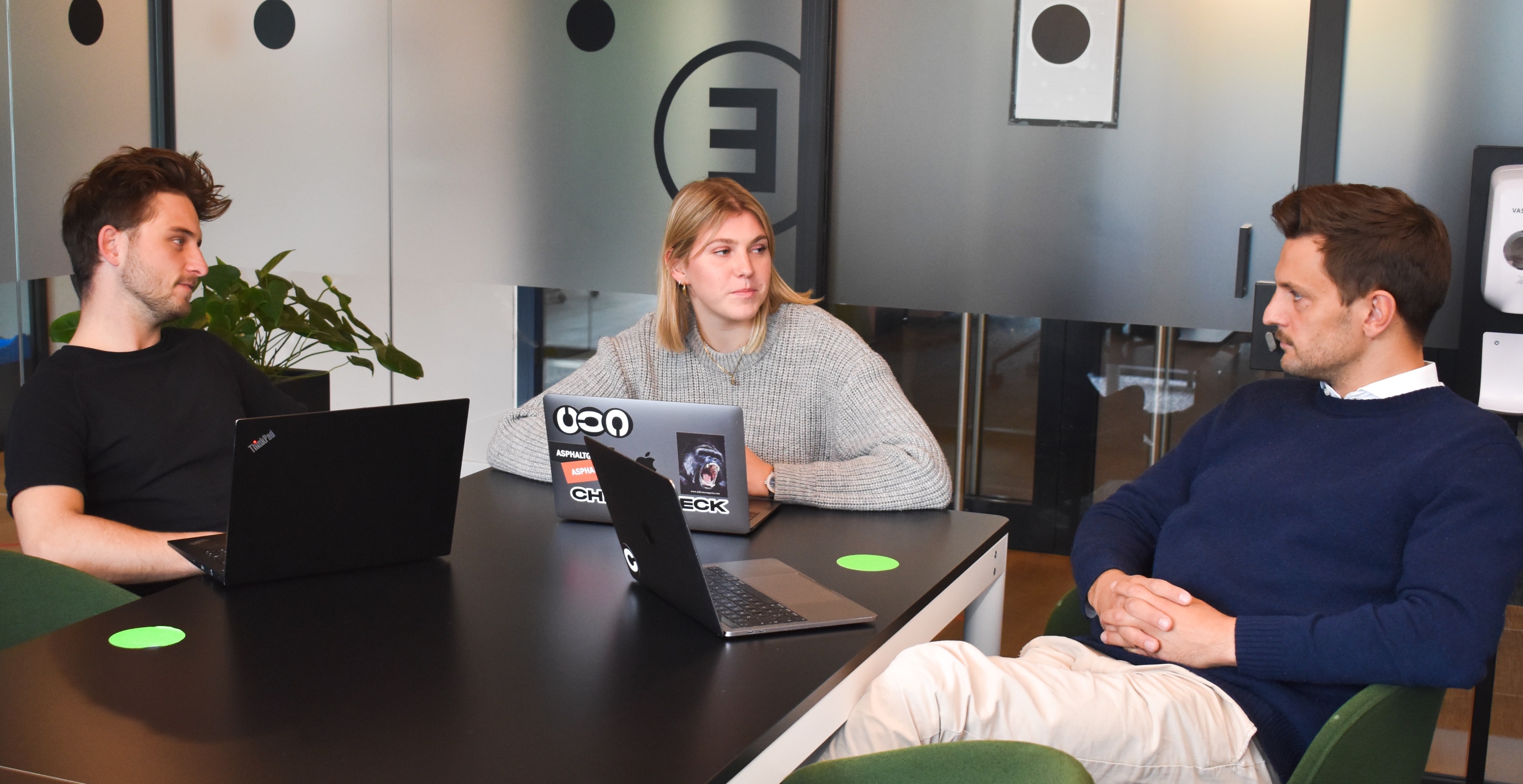 The Customer Service Ritual that Takes Place at Every Meeting