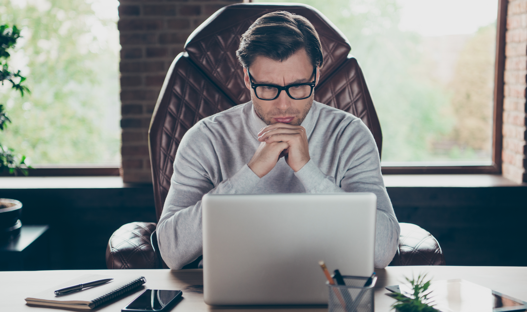 How Top Advisors Create Unshakeable Top-of-Mind Awareness With Their Clients