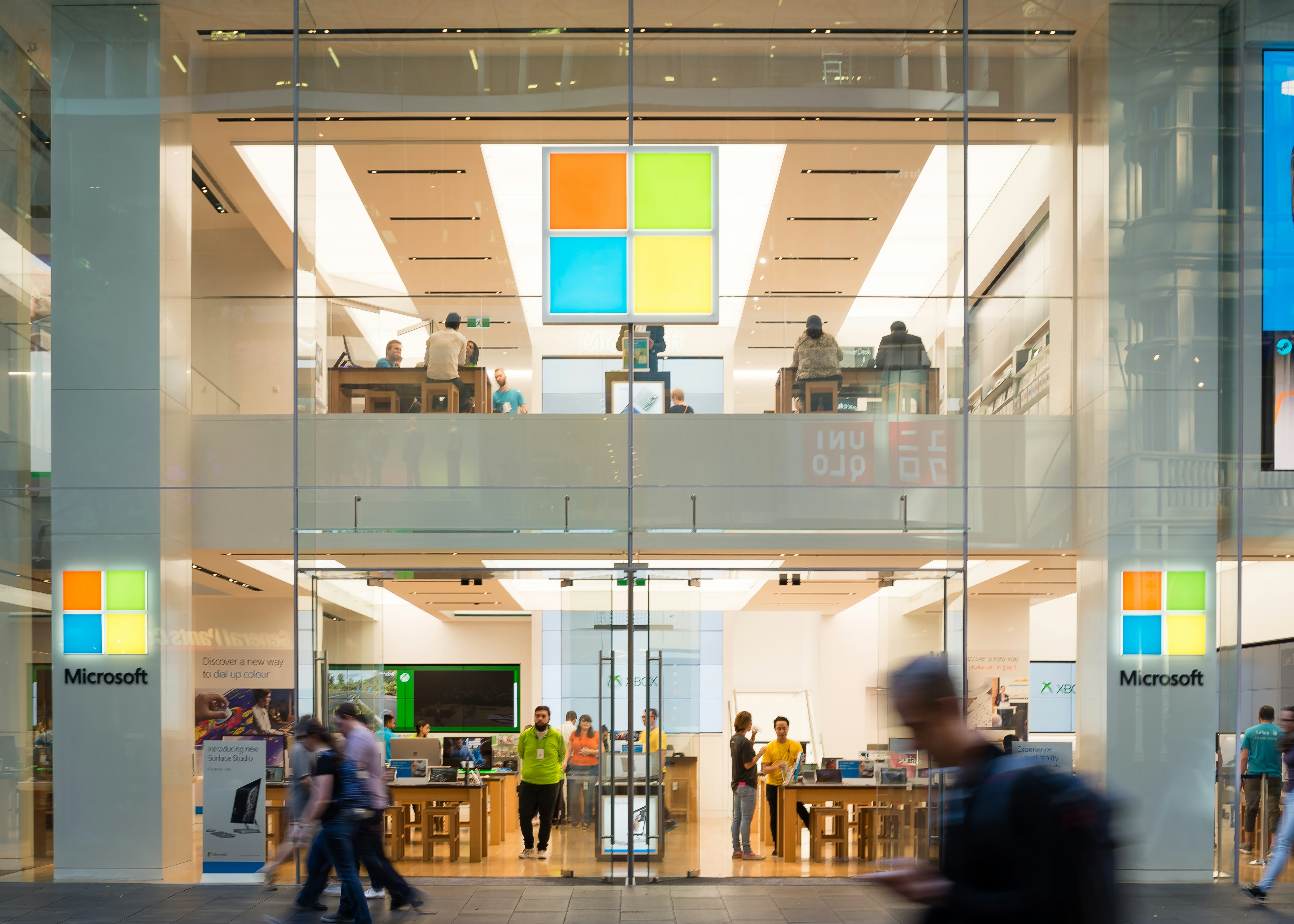 Microsoft Offers Early Retirement to Thousands as AI Spending Reshapes Workforce