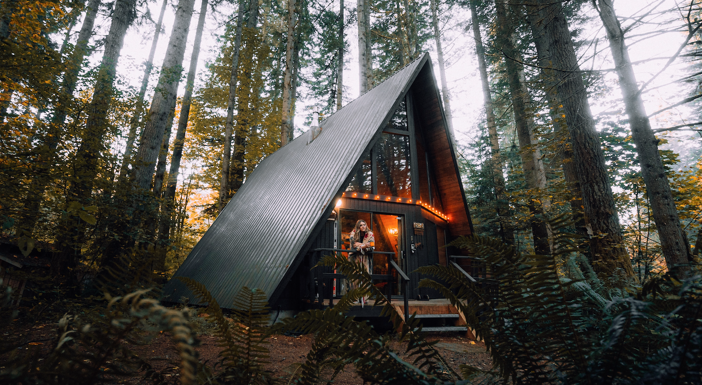 ABNB: Is Airbnb Stock a Buy, Sell or Hold?
