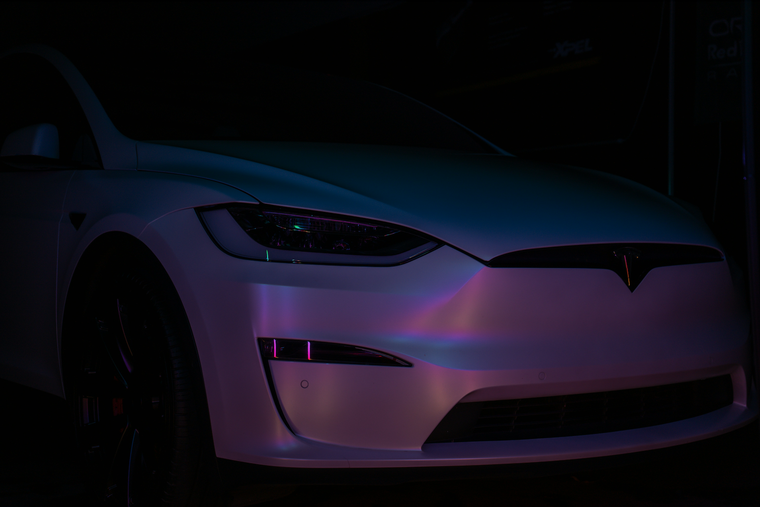 Tesla EV Sales Decline, but Investors Still Bet on AI