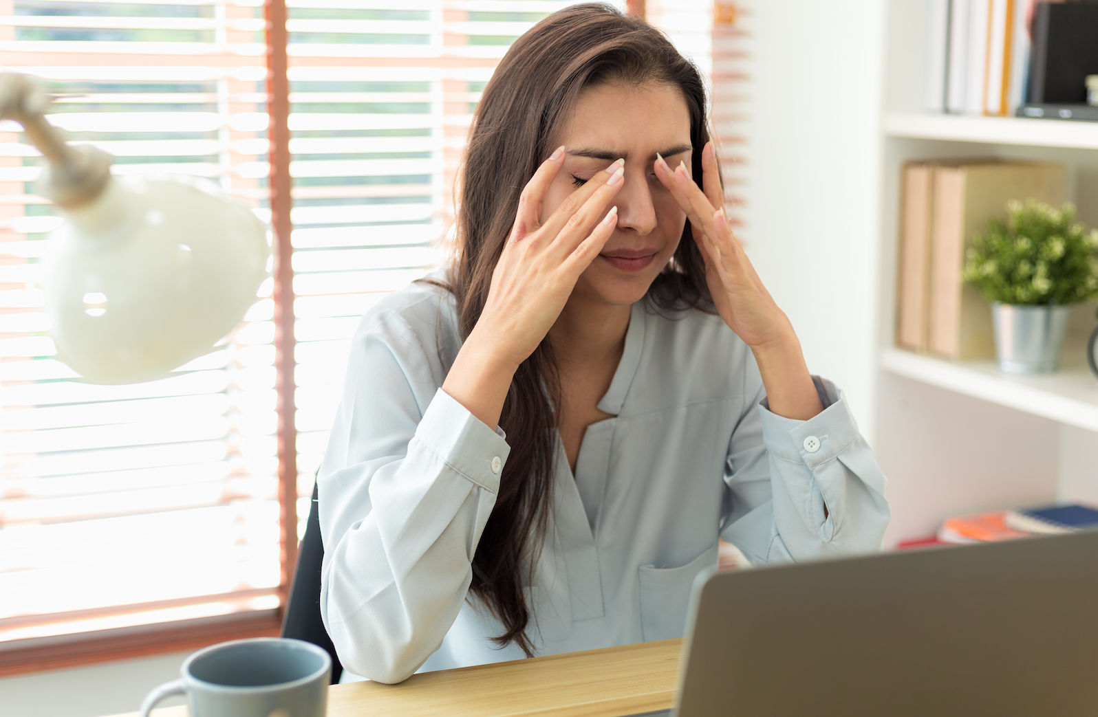 Customer (Dis)Service: Bold Mistakes That Drive Customers Away