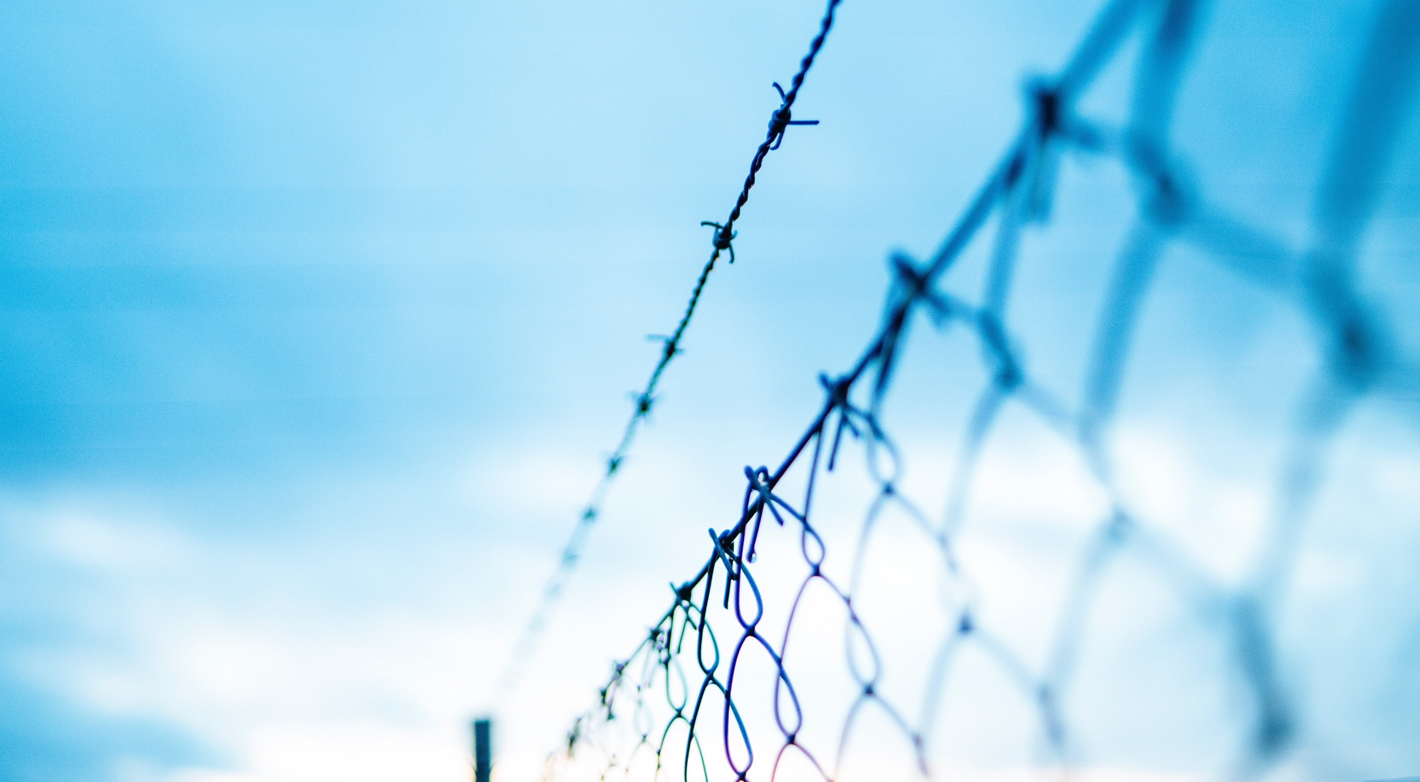 6 Effective Barriers To Prevent Your Customers From Leaving You
