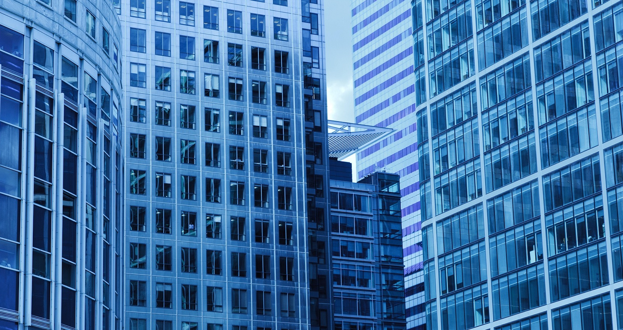 Why Top Real Estate Investors Are Studying Sales Strategy Now