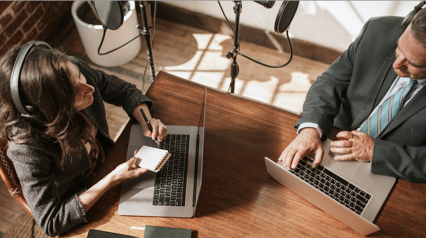 5 Podcast Topics for Your Financial Advisor Podcast