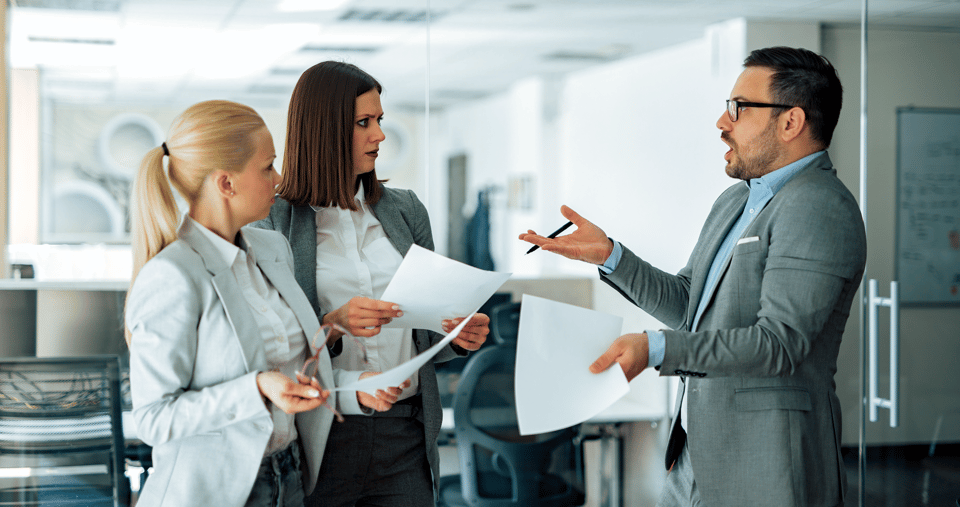 Caught off Guard in a Meeting? Here’s How Emotionally Intelligent Leaders Respond