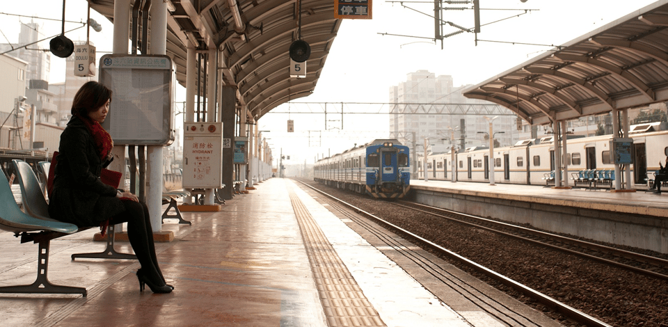 The Moments That Matter: How To Design Customer Journeys That Create Loyalty for Life