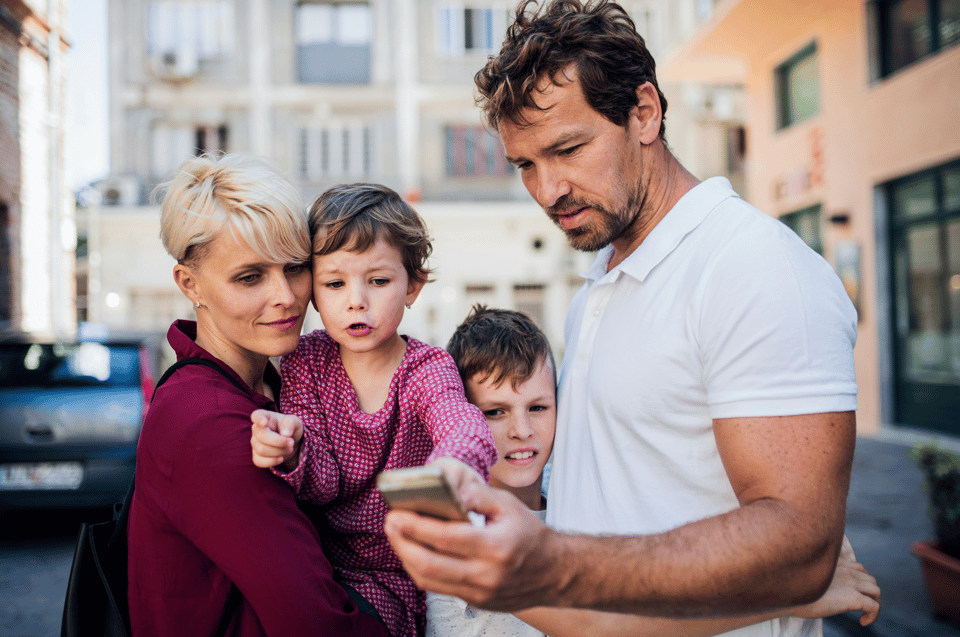 Iran War Is Reshaping Financial Advice for Internationally Mobile Families